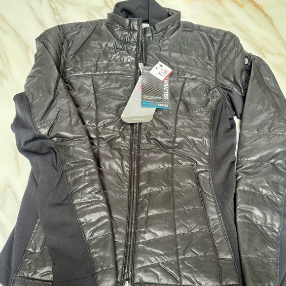 Ariat Jackets & Blazers - Ariat Women's Volt 2.0 Black Puffer Jacket